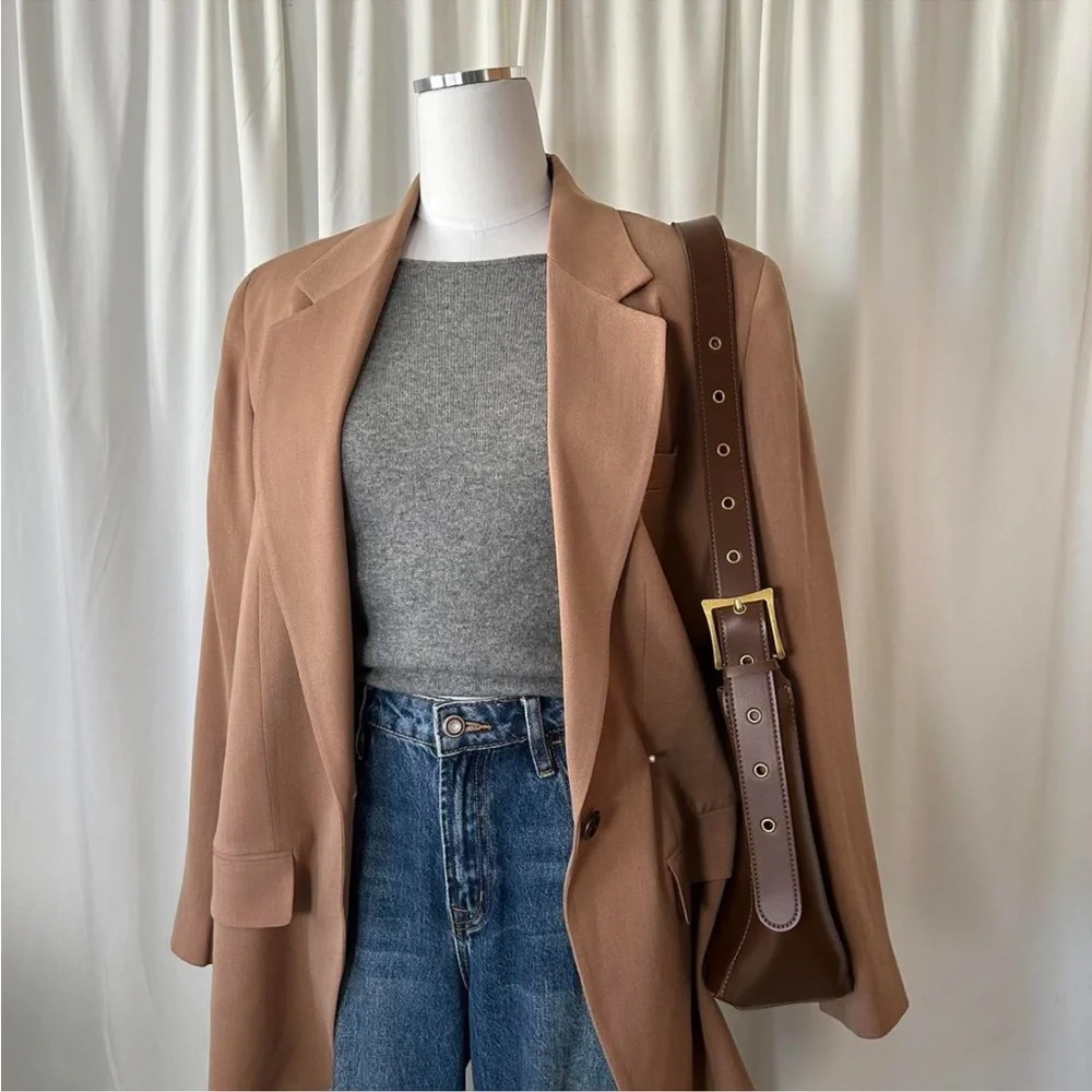 DKNY Vintage 1990s tan pure wool blazer 12. - Picture 4 of 8